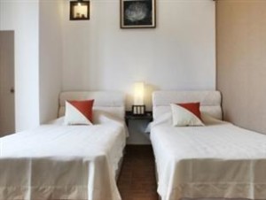 Avalon_hotel_02